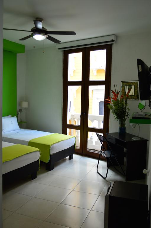 Hotel Torre Del Reloj Cartagena Bagian luar foto